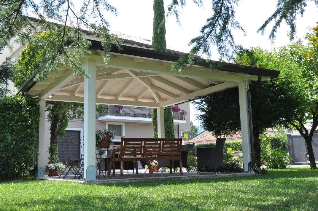 Gazebo bianco 4x4 a padiglione