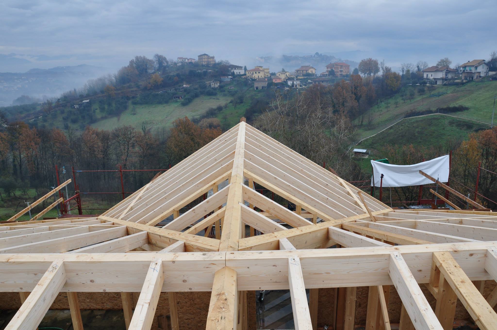 Sopraelevazione in legno con sistema a telaio